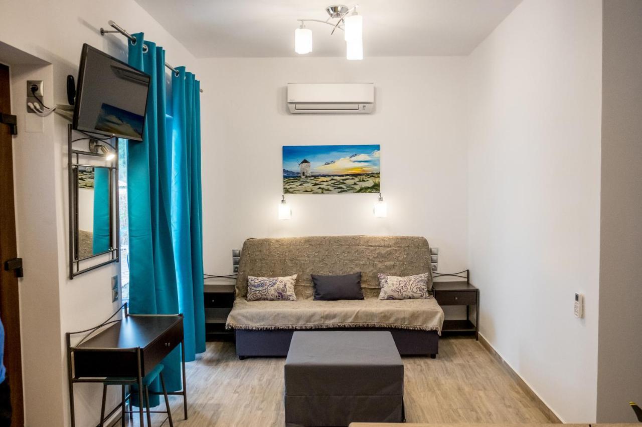 Amousso Beach Villas Marantochori Экстерьер фото
