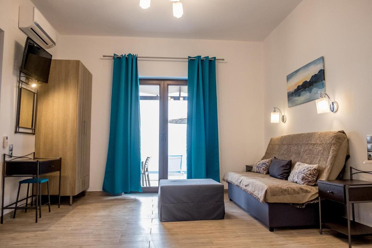 Amousso Beach Villas Marantochori Экстерьер фото