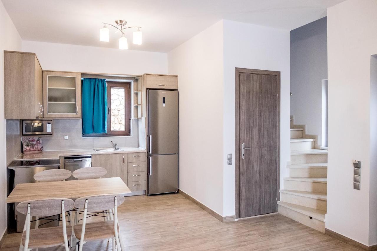 Amousso Beach Villas Marantochori Экстерьер фото